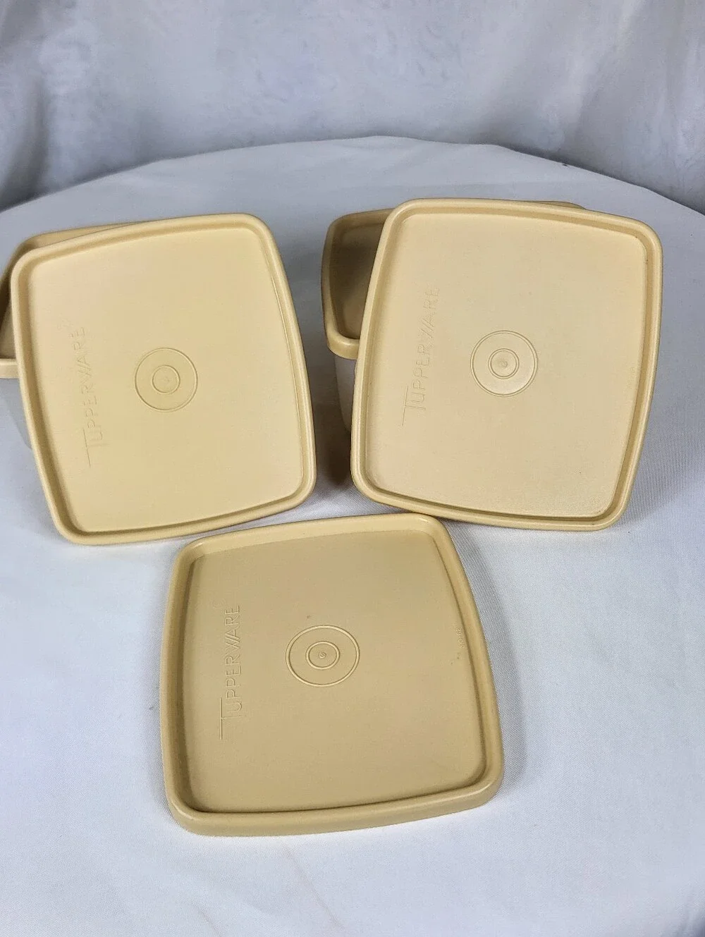 Tupperware 2 Clear Square Food Storage Container with 5 Almond Lids #311-55 & 54